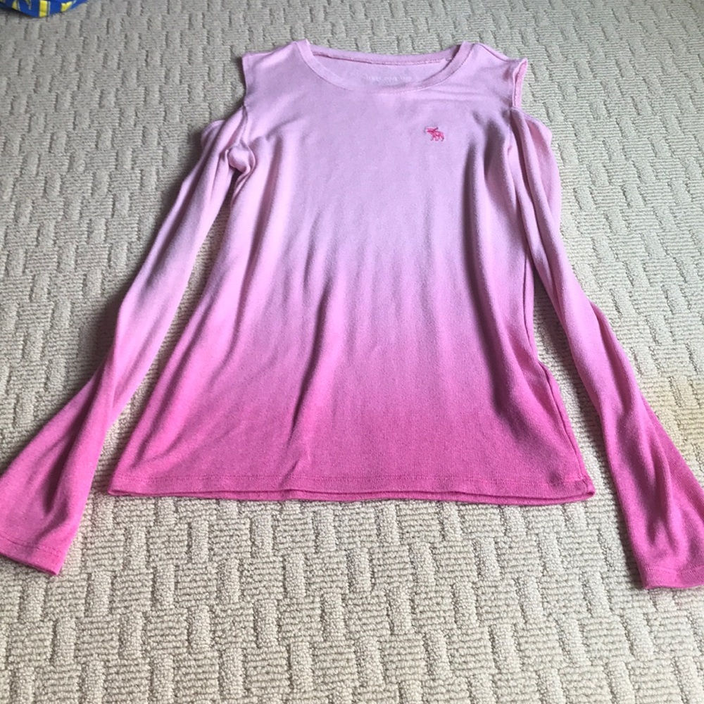 Abercrombie kids long sleeve cold shoulder T-shirt